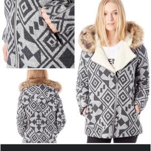 Volcom Showdown Jacket Coat wool blend tribal fur collar gorgeous  S